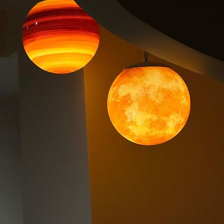 Moon Room, Nuit Insolite - Ollioules Toulon Var Dış mekan fotoğraf